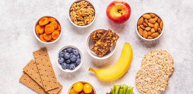 How To Choose Healthy Snacks For Your Children
